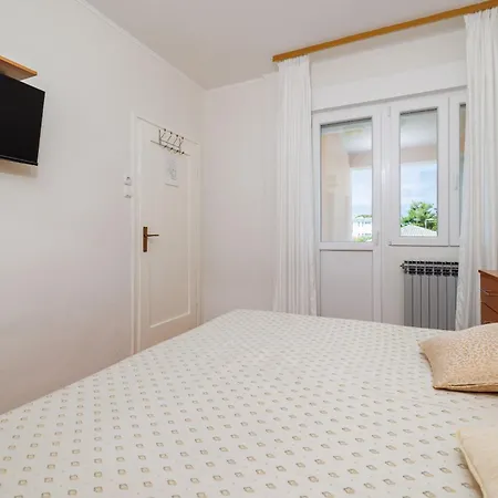 Apartamento Marija Mundanije
