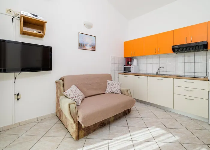 Apartments Marija Apartment Mundanije